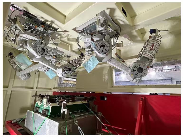 Dreifach-Roboter-Wasserstrahlschneidstation