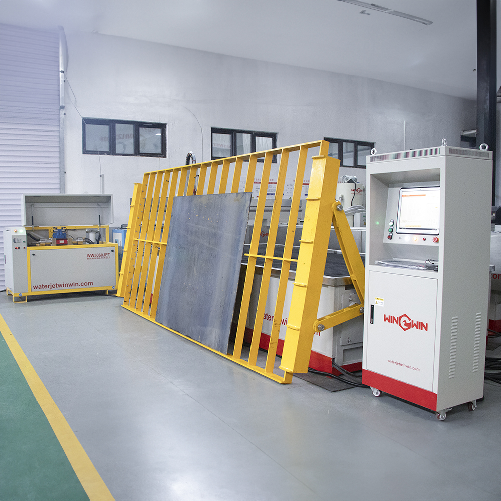 Wasserstrahlschneidmaschine 4020 5 Achsen